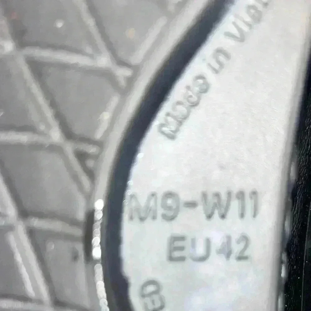 Oofos Ooclog recovery shoes - Picture 4 of 4